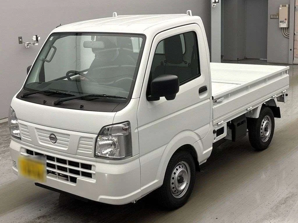 Nissan NT100 Clipper DR16T 2026